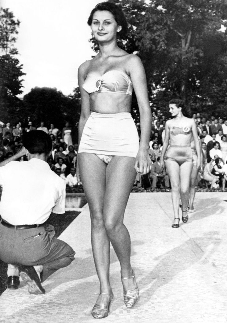 Sophia Loren Young